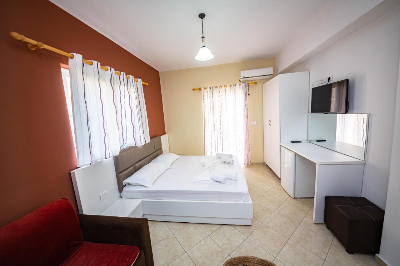 Ideal ApartHotel Saranda Exterior foto