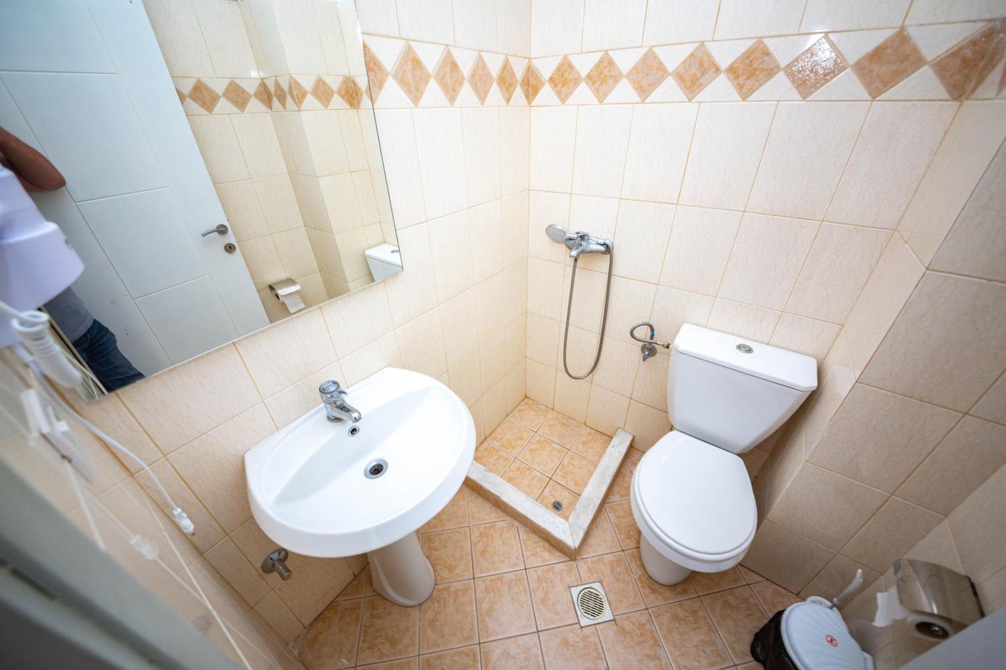 Ideal ApartHotel Saranda Zimmer foto